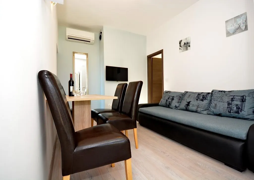 Apartments Clara Nin
